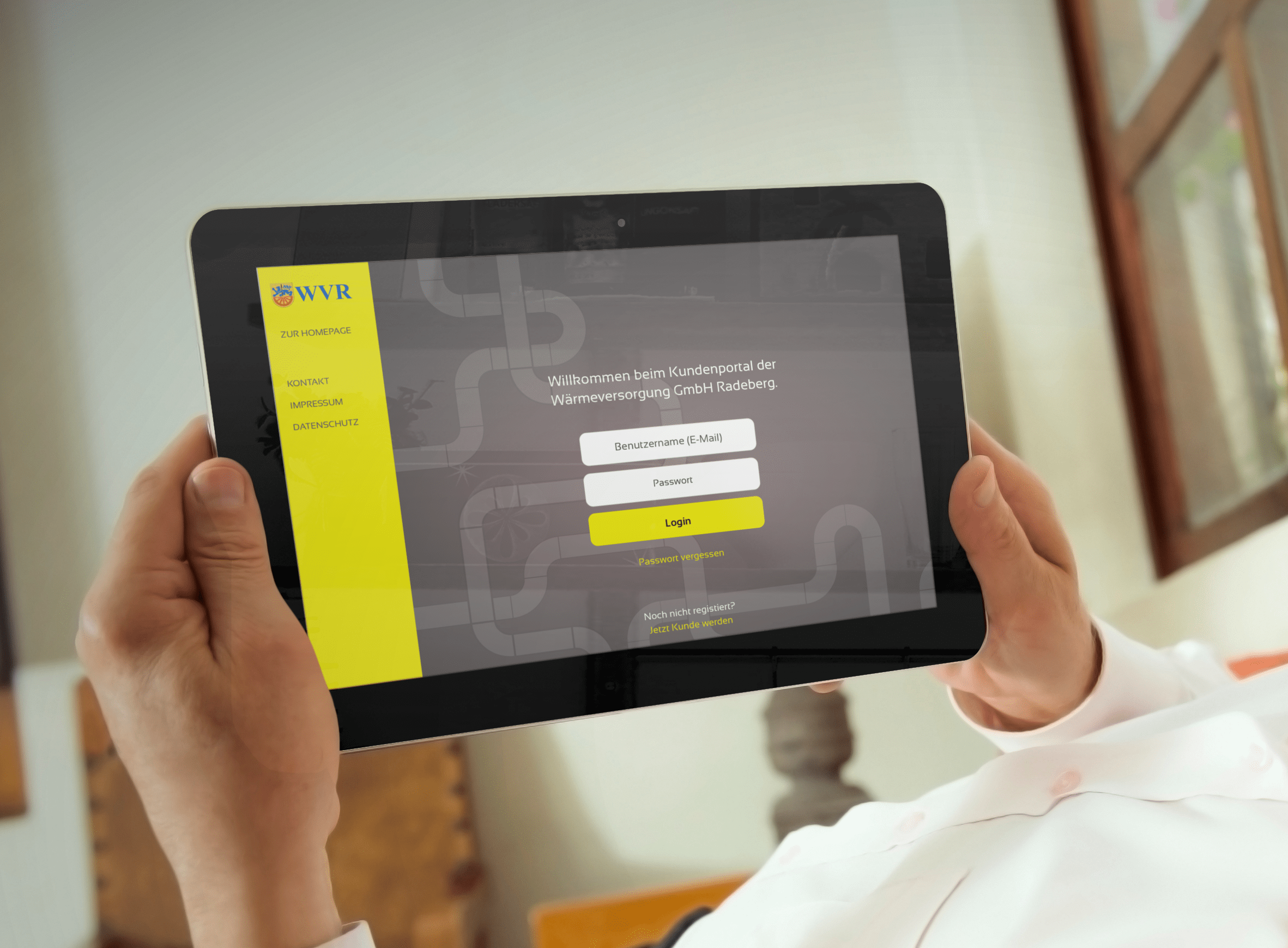 Tablet mit Startbildschirm des WVR Kundenportales 