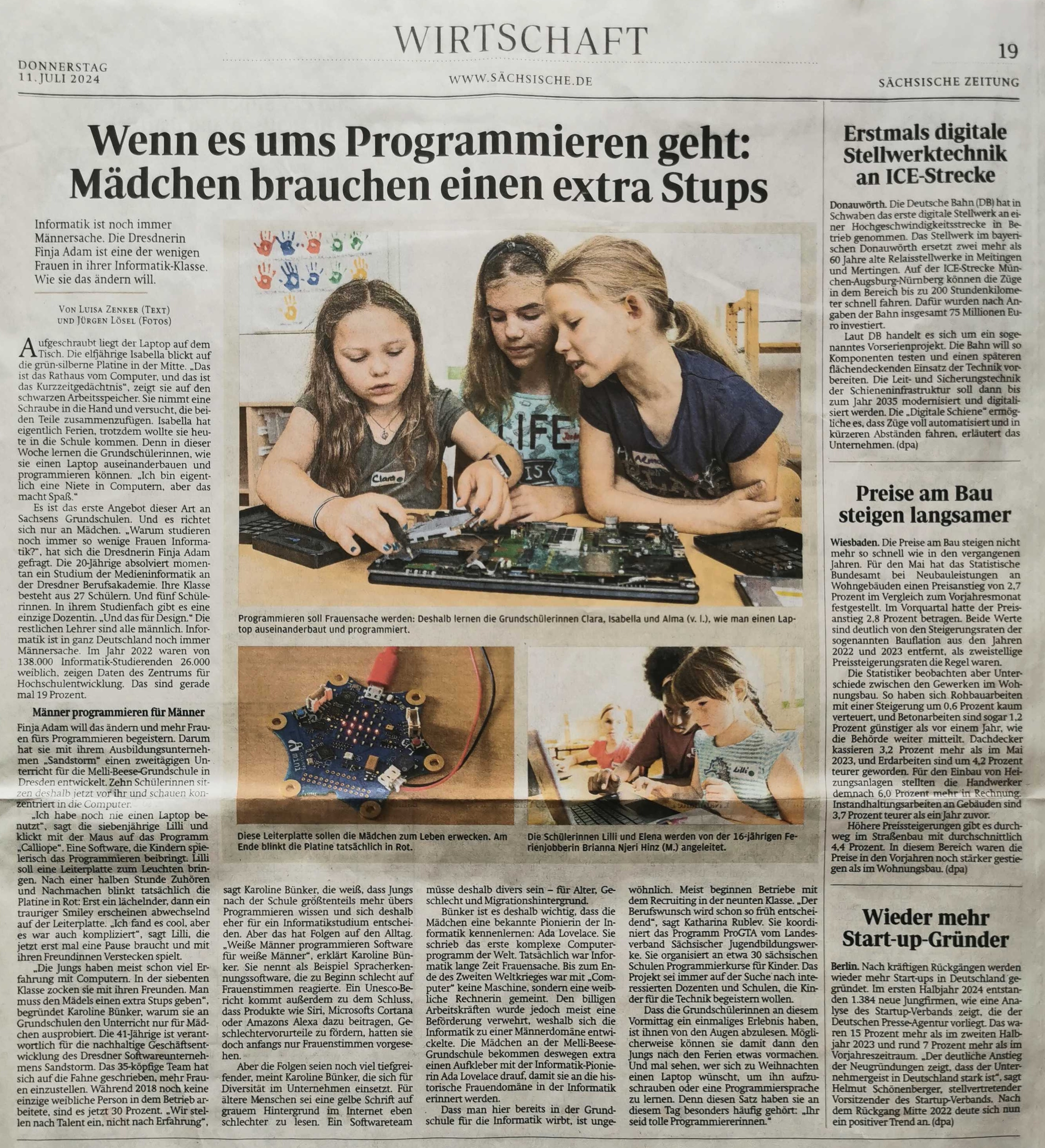 KI generiert: Das Bild zeigt eine Zeitungsseite mit einem Artikel, der sich auf Mädchen im Bereich Programmierung konzentriert und die Notwendigkeit betont, sie besonders zu fördern. Es sind mehrere Fotos von Mädchen zu sehen, die an Computern und elektronischen Geräten arbeiten.